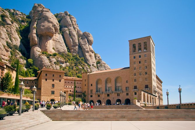 Barcelona Highlights & Montserrat with Port or Hotel Pick Up - Hotel and cruise pickup: how the morning stays stress-free