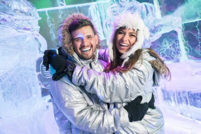 Barcelona: Ice Bar and Terrace Drinks Romantic Package - Terrace Time by the Beach: Cava and Chocolates for Two