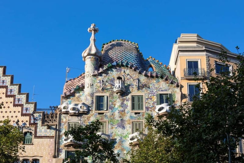 Barcelona: La Pedrera Private Tour with Casa Batlló Ticket - Casa Batlló Time: Free Time Starts After Your Tour
