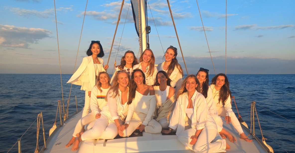 Barcelona: Luxury Private Yacht Daytime Cruise - The Barcelona route in two hours: Montjuïc to the skyline views