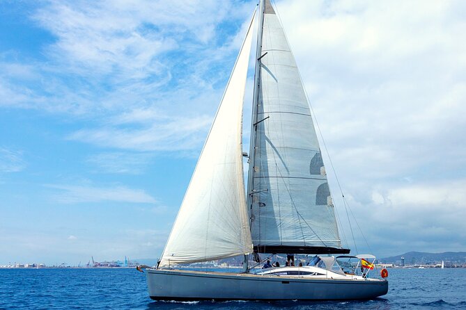 Barcelona Luxury Yacht Cruise – Day or Sunset, Open Bar & Snacks - Onboard Food and Drinks: What “Open Bar” Really Means Here