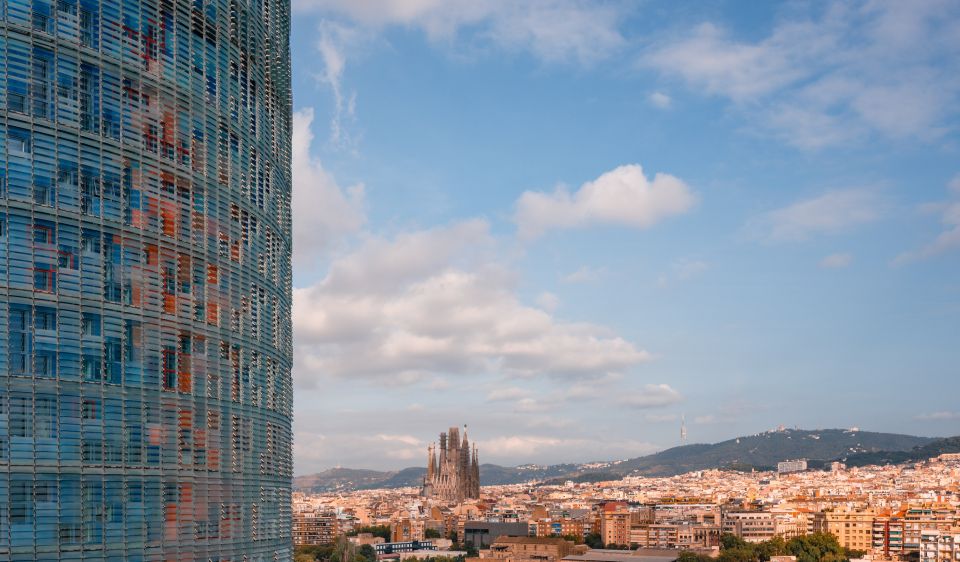 Barcelona: Mirador torre Glòries Skip-the-Line Ticket - Who should book this, and who should think twice