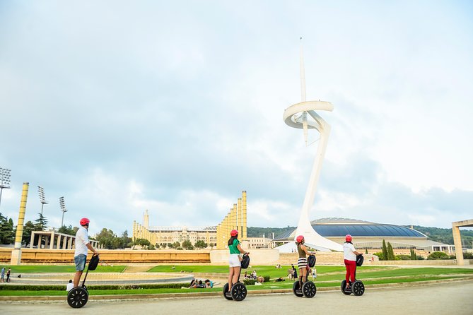 Barcelona: Montjuïc Segway Tour - Stop-by-stop: Apolo Theatre, Las Ramblas, and Port Vell warm-up