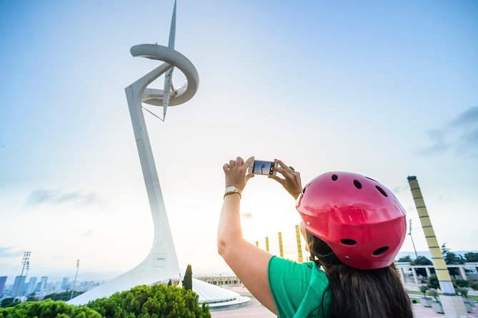 Barcelona: Montjuïc Segway Tour - Culture, fountains, and museums: how the tour handles the big names