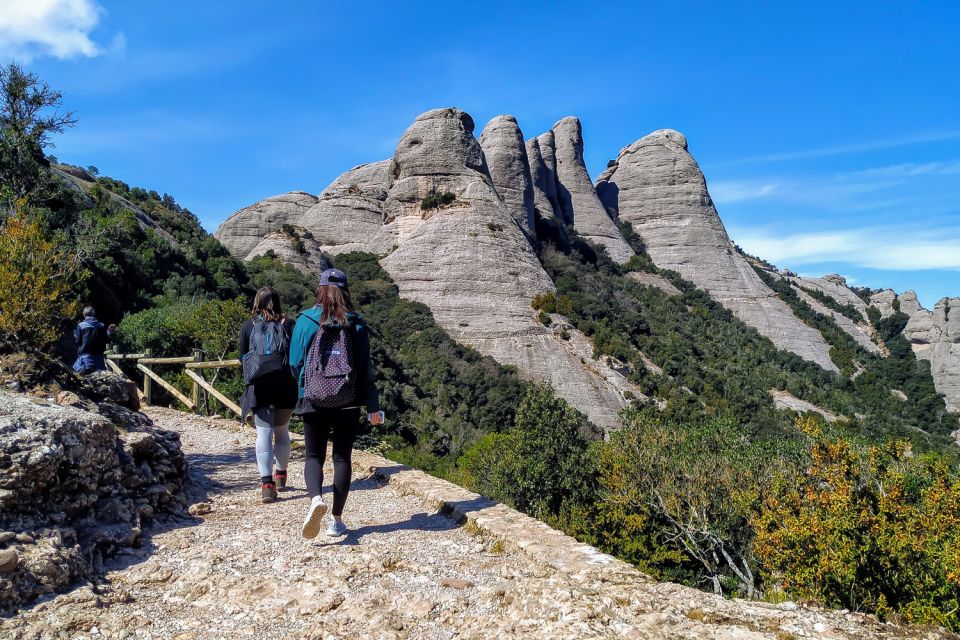 Barcelona: Montserrat Monastery & Hiking Off the Beaten Path - What Small-Group Guiding Actually Changes