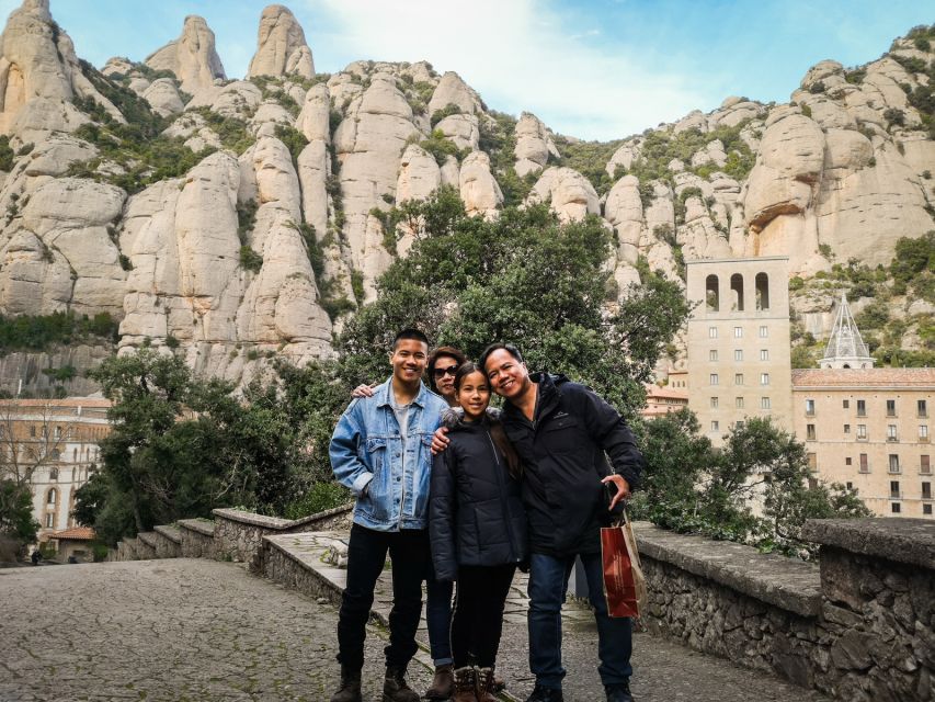 Barcelona: Montserrat Private Trip with Monastery Ticket - From Barcelona to Montserrat: a day trip with real structure
