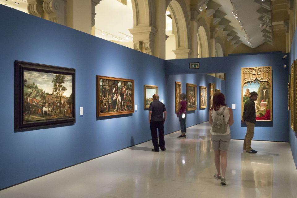 Barcelona: Museu Nacional d'Art de Catalunya Entrance Ticket - Romanesque mural paintings: MNAC’s star feature