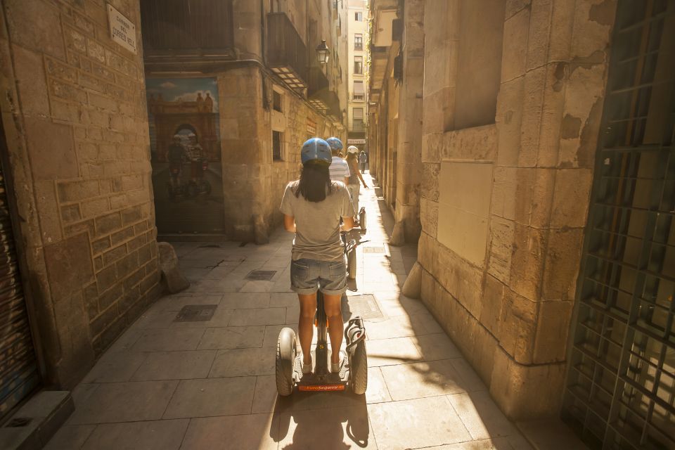 Barcelona: Old Port and Gothic Quarter Guided Segway Tour - Port Olímpic and the W Hotel Terrace: The Best Seat for Sea Views
