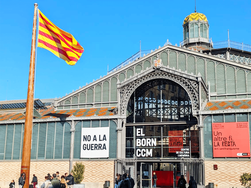 Barcelona: Old Town Private Walking Tour of Past and Present - Santa Maria del Mar and the plazas: faith, power, and street-level scale