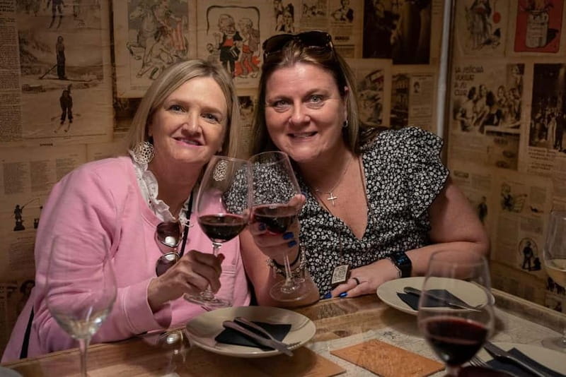 Barcelona Old Town Tapas Night: Hidden Bars, Cava & Vermut - Meeting at Liceu: Start Point and First-Minute Tips