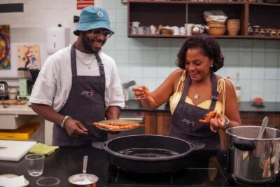 Barcelona: Paella & Tapas Cooking Class with Sangria - How paella gets taught: more than a recipe, it’s timing and method