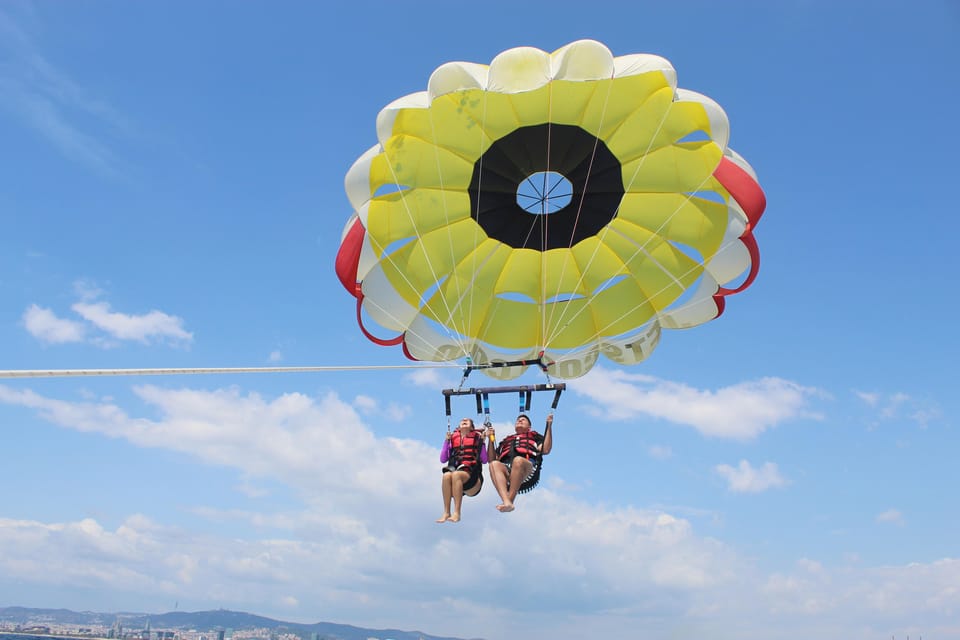 Barcelona: Parasailing with 360º Panoramic Skyline Views - Crew, safety, and languages: how the experience stays calm