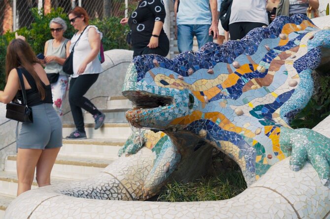 Barcelona: Park Güell Guided Tour & Tickets with Fast-Track Entry - Group Size, Headsets, and Guides Who Keep It Fun