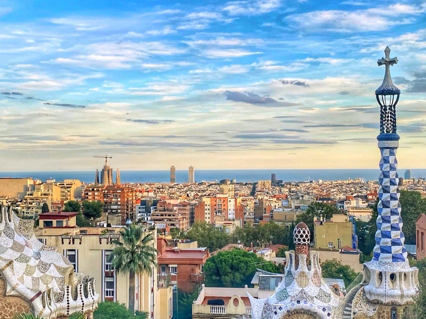 Barcelona: Park Güell Guided Tour with Entry - What the Guide Helps You See: Salamander to Terrace