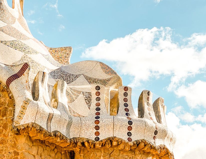 Barcelona: Park Güell & La Sagrada Familia Tickets and Tour - Who should book this tour (and who might not love it)