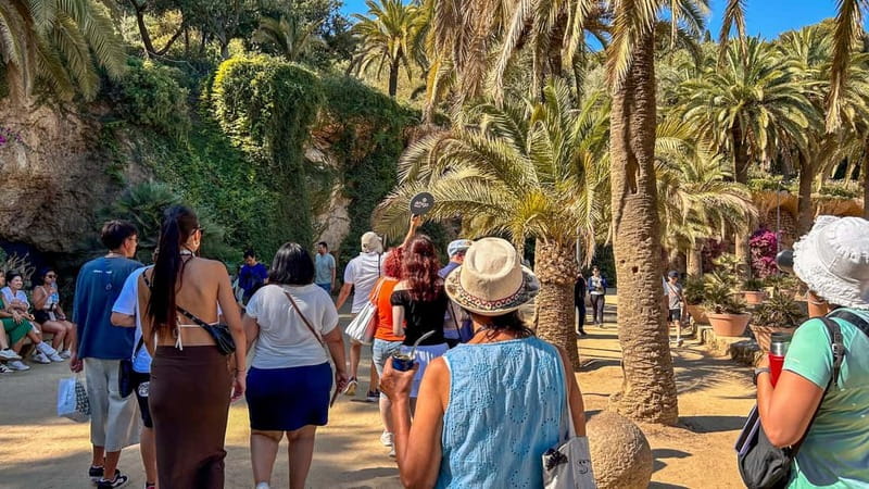 Barcelona: Park Güell Small Group Tour + Skip the Line - Carmel Hill Views: The Part You’ll Want for Photos (and Quiet Time)