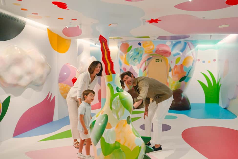 Barcelona Pass: White Rabbit & House of Candy Combo Ticket - House of Candy: 12 Rooms of Play and Free Candy Fix