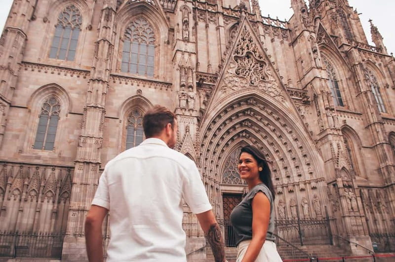 Barcelona: Photo Shoot Tour in El Gothico - Who This Is Best For (and Who Should Skip It)