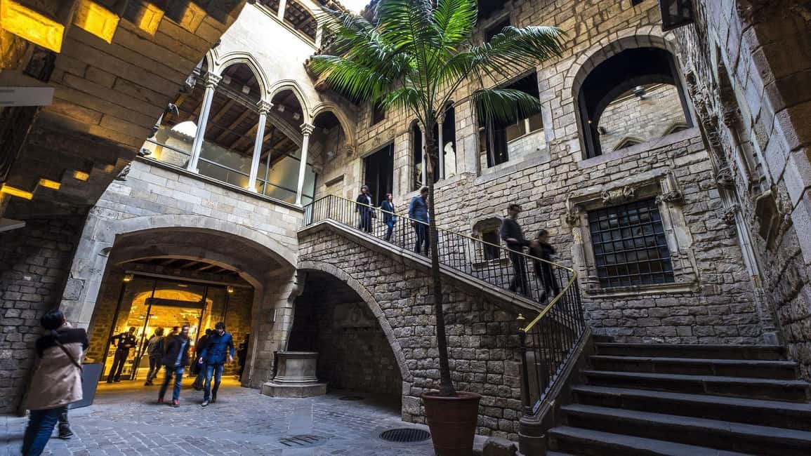 Barcelona: Picasso Museum Entry, Digital Guide & Born Walk - Quick takeaways before you go