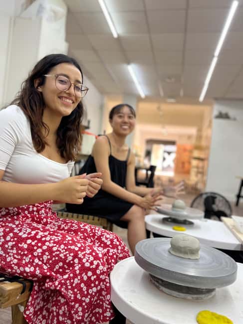 Barcelona: Pottery Wheel Class for Beginners - Practical tips for your best class day