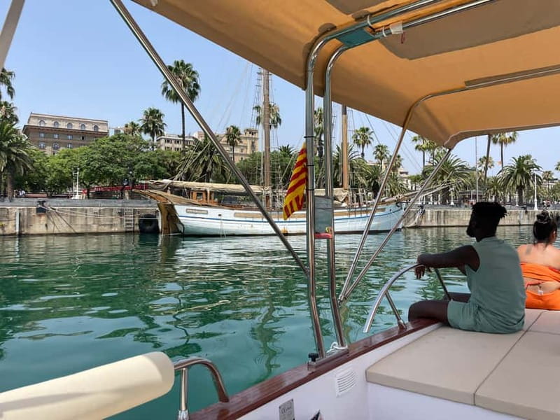 Barcelona: Private Classic Yacht Tour with Drinks - What the Captain Actually Adds to Your Barcelona Visit