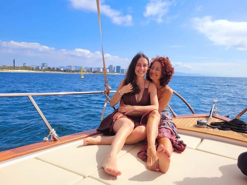 Barcelona: Private Classic Yacht Tour with Drinks - Swim and Snorkel Time: How to Plan for a Real Cool-Off