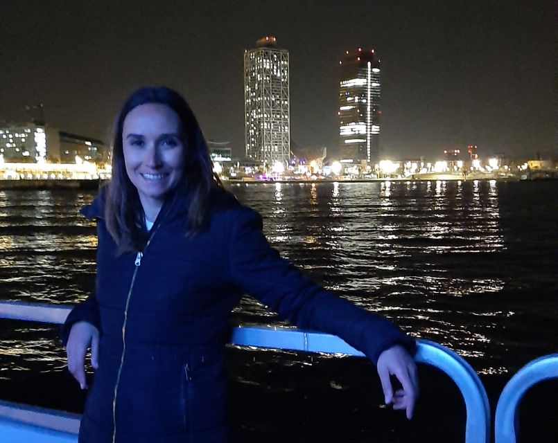 Barcelona: Private Evening Cruise with Dinner and Drinks - FAQ