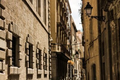 Barcelona Private Food Tour: Tapas, Paella & 8+ Food Tastings - Santa Caterina Market in El Born: where the shopping makes sense