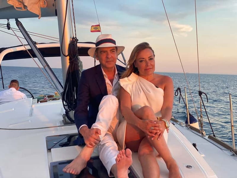 Barcelona: Private Sailing Trip with Drinks & Snacks (max 9) - The First 15 Minutes: Welcome Drinks, Safety Briefing, and Iconic Views
