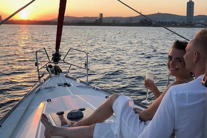 Barcelona Private Sunset Sailing with Drinks - Who this private sunset sail fits best