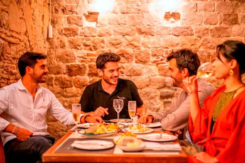 Barcelona: Private Tapas & Wine with Flamenco Show Old Town - Practical tips: make it smooth, not stressful