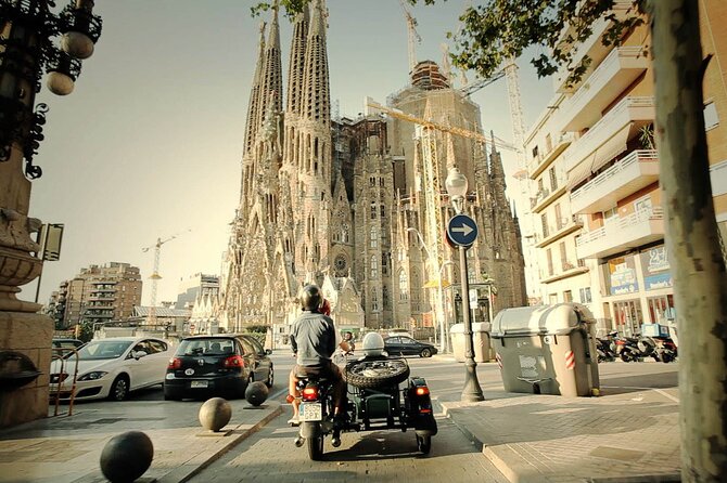 Barcelona Private Tour by Sidecar Motorcycle - Passeig de Gràcia to Port Vell: luxury boulevard meets the waterfront