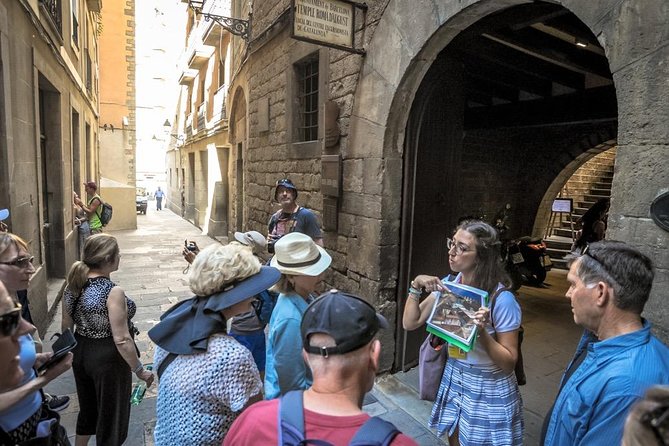 Barcelona Private Tour with Sagrada Familia Skip-the-Line - Full-Day Upgrade: Park Güell and La Pedrera Without Ticket Chaos