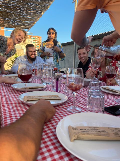 Barcelona: Rooftop Paella Cooking Class with Sangria - Should you book the rooftop paella cooking class?