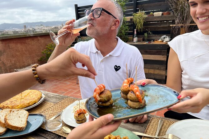 Barcelona: Rooftop Tapas & Sangria class with a Local Chef - Chef Alfonso’s Barceloneta Welcome: What the Experience Really Feels Like