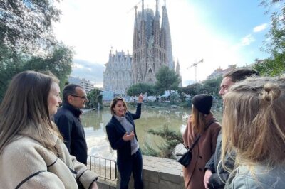Barcelona Sagrada Familia and Guell Park drink and tapa - Hotel pickup and the small-group pace that keeps it from feeling chaotic