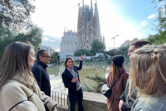 Barcelona Sagrada Familia and Guell Park drink and tapa - Hotel pickup and the small-group pace that keeps it from feeling chaotic