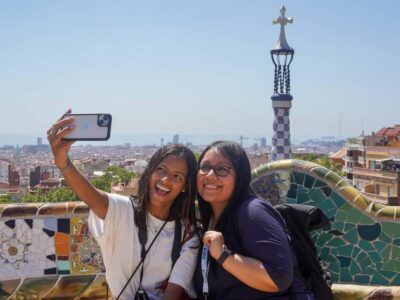 Barcelona: Sagrada Familia and Park Güell Tour - Parc Güell: monumental viewpoints and Gaudí’s nature logic