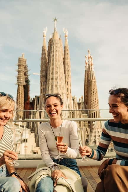 Barcelona: Sagrada Familia Evening Tour with Cava - Cava value: included, but not a deal-breaker if you prefer to sip lightly