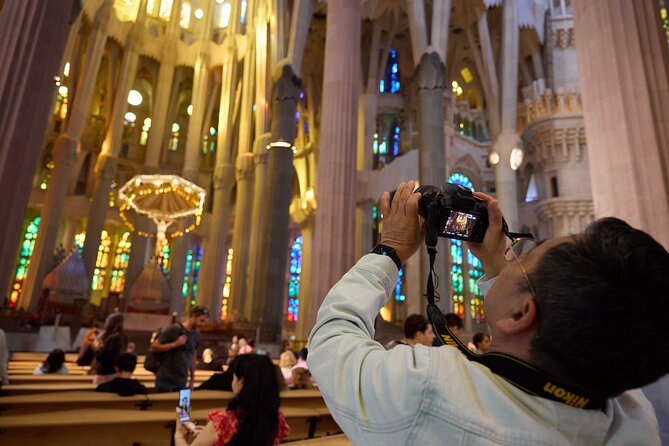 Barcelona: Sagrada Familia Guided English Tour Skip The Line - Guides, Pacing, and the Real Limits of a Timed Tour