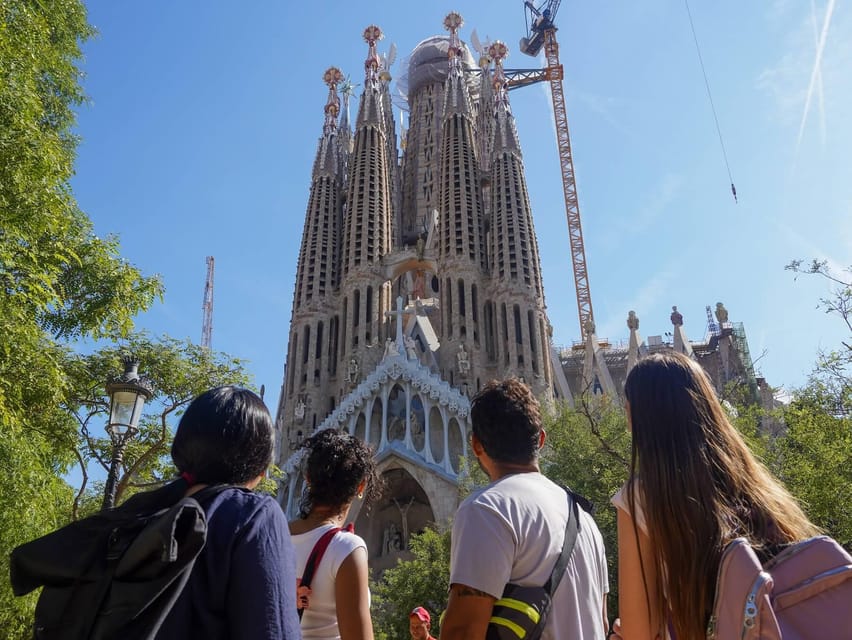 Barcelona: Sagrada Familia Guided Tour with Tower Access - Key highlights you’ll actually feel