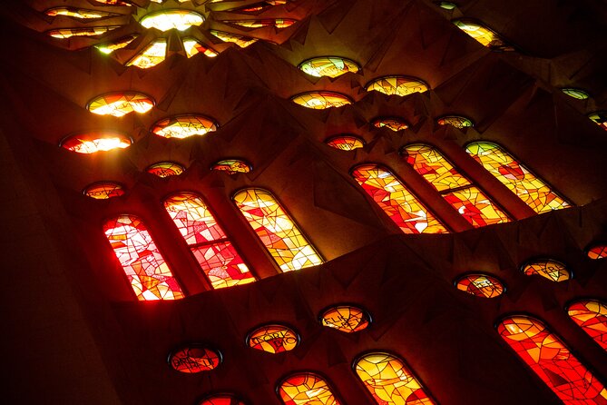 Barcelona Sagrada Familia Guided Visit With Optional Extras. - Optional extras: rooftop terrace, Park Güell, and sailing add-ons