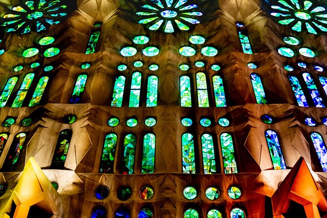 Barcelona Sagrada Familia Guided Visit With Optional Extras. - Group size and timing: best for tight itineraries