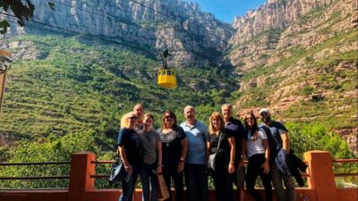 Barcelona: Sagrada Familia & Montserrat Full-Day with Pickup - Pickup and Small-Group Dynamics That Actually Help