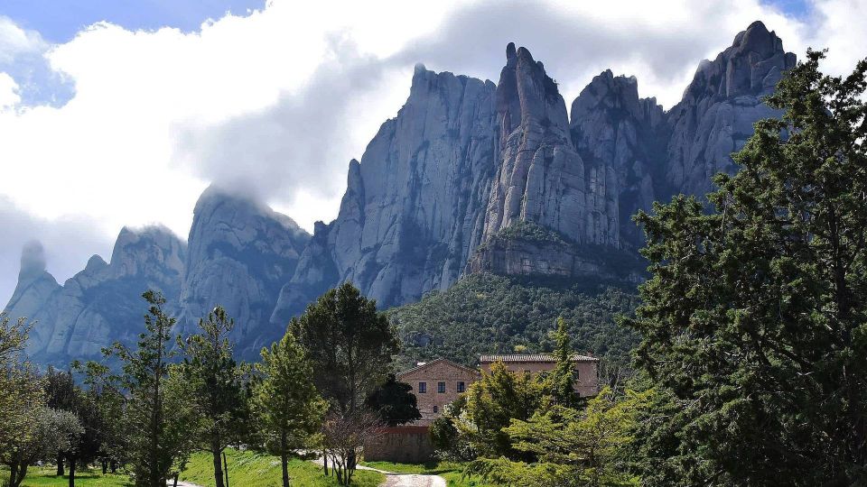 Barcelona: Sagrada Familia & Montserrat Full-Day with Pickup - Montserrat: Scenic Road Stops Plus a Real Monastery Visit