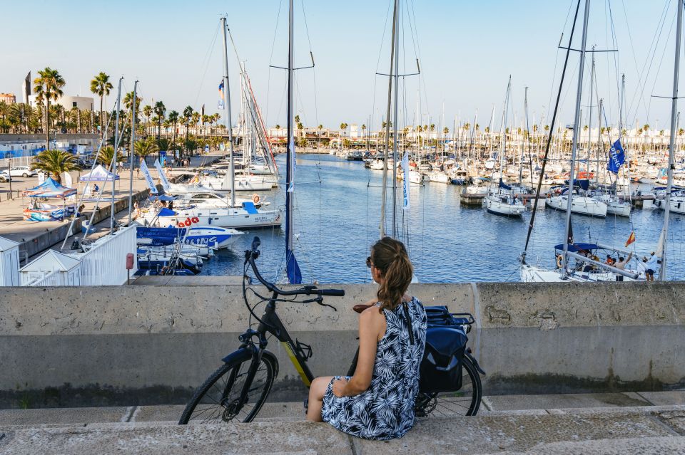 Barcelona: Sagrada Familia or City Tour by Bike or eBike - Casa Batlló and Casa Mila in one ride: how to get value