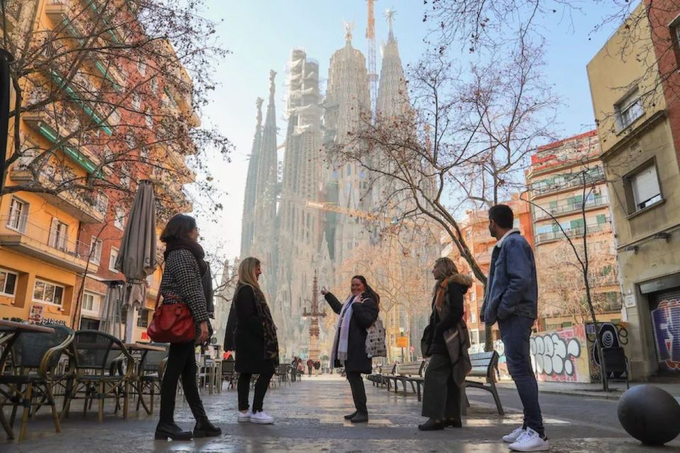 Barcelona: Sagrada Familia Skip The Line Insider Guided Tour - Who this tour is best for in Barcelona