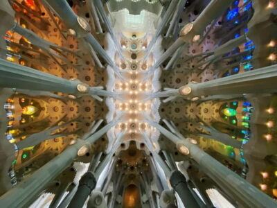 Barcelona: Sagrada Familia Skip-the-line Tour with Guide - Skip-the-line entry: what “fast-track” realistically does
