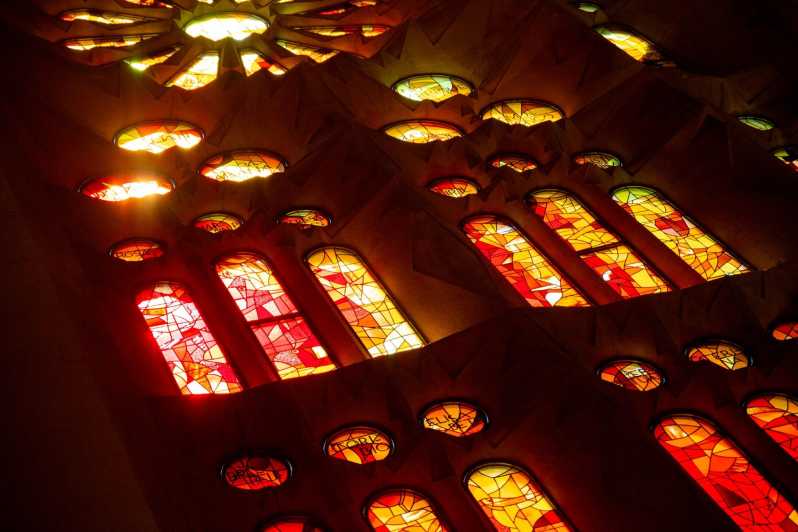 Barcelona: Sagrada Familia Tour Priority Access & Add-ons - Key things to know before you go