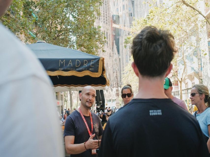 Barcelona: Sagrada Família Tour with Skip-the-Line Access - Guided time ends: how to use your free time well